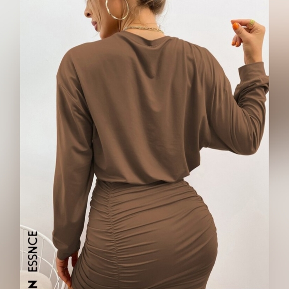 Solid Ruched Drop Shoulder Bodycon Dress - Picture 2 of 4